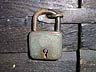 h�ngl�s = padlock