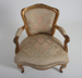 karmstol = arm chair