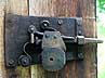 l�s = lock