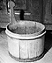 mj�lkst�va = milk pail with handle