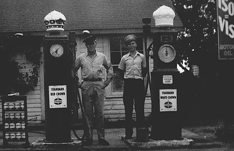 Brother Bud and Pono in Grand Ledge Brother Bud and Pono in Grand Ledge